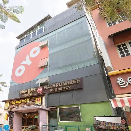 Oyo 13594 Mathrushree Residency Hotel